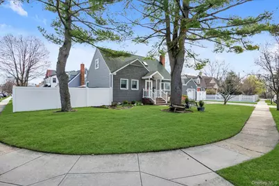 9 Aster Avenue, Merrick, NY 11566 - Photo 22