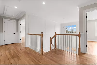 43 Barter Lane, Hicksville, NY 11801 - Photo 18