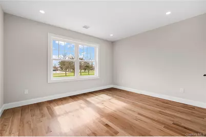 43 Barter Lane, Hicksville, NY 11801 - Photo 22