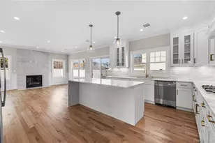 43 Barter Ln, Hicksville, NY 11801 - Photo 12