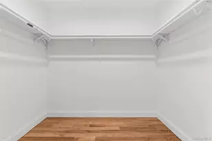 43 Barter Ln, Hicksville, NY 11801 - Photo 26