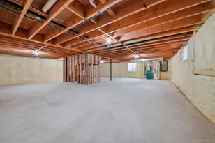 43 Barter Ln, Hicksville, NY 11801 - Photo 40