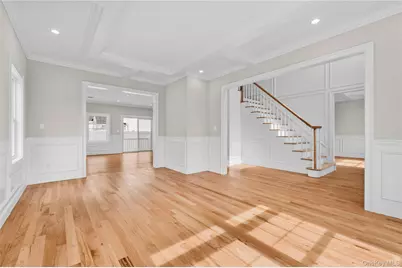 43 Barter Lane, Hicksville, NY 11801 - Photo 6