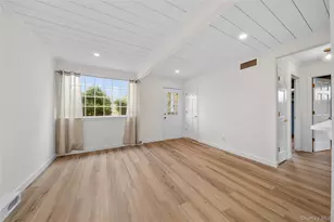 1656 N Gardiner Dr, Bay Shore, NY 11706 - Photo 10