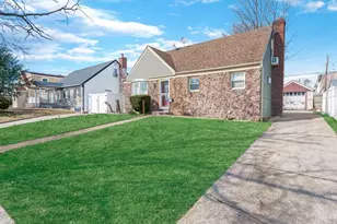 215 Hathaway Ave, Elmont, NY 11003 - Photo 2