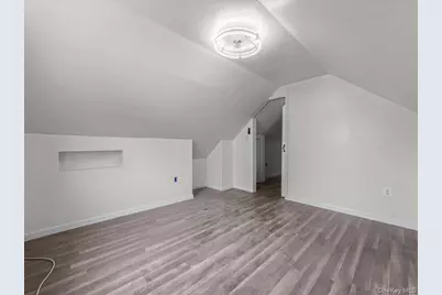 215 Hathaway Avenue, Elmont, NY 11003 - Photo 14