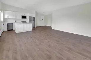 273 Newbridge Rd, Levittown, NY 11756 - Photo 8