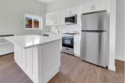 273 Newbridge Road #D2, Levittown, NY 11756 - Photo 6