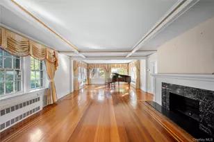 83 Dartmouth St, Forest Hills, NY 11375 - Photo 4