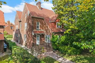 83 Dartmouth St, Forest Hills, NY 11375 - Photo 46