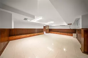69-54 Dartmouth St, Forest Hills, NY 11375 - Photo 38