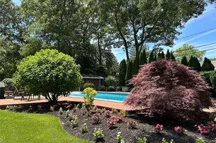 12 Westmoylan Ln, Coram, NY 11727 - Photo 8