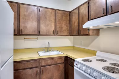 1000 Ninth Street #A-10, Greenport, NY 11944 - Photo 6