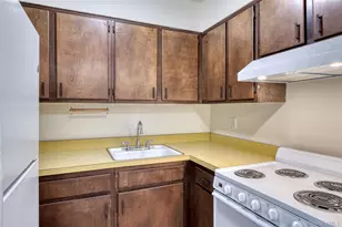 1000 9th St, Greenport, NY 11944 - Photo 6