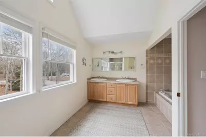 61 Channing Cross, Hampton Bays, NY 11946 - Photo 16