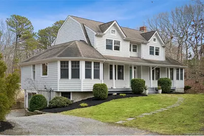 61 Channing Cross, Hampton Bays, NY 11946 - Photo 2