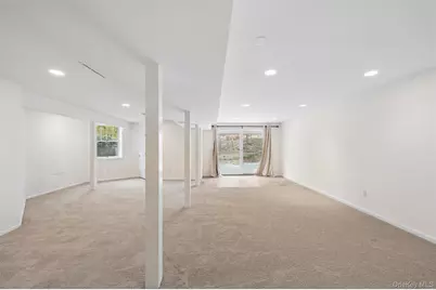 61 Channing Cross, Hampton Bays, NY 11946 - Photo 20