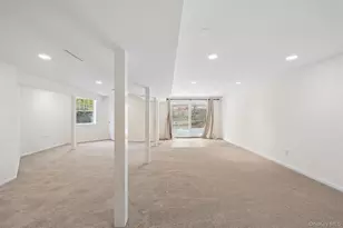 61 Channing Cross, Hampton Bays, NY 11946 - Photo 20