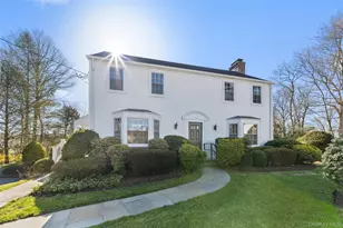 1 Rectory Ln S, Scarsdale, NY 10583 - Photo 2