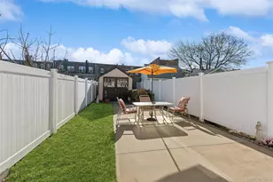 33-22 Jordan St, Flushing, NY 11358 - Photo 12