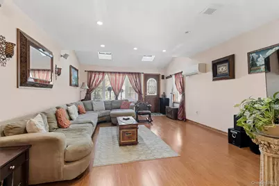 33-22 Jordan Street, Flushing, NY 11358 - Photo 2