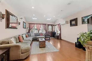 33-22 Jordan St, Flushing, NY 11358 - Photo 2