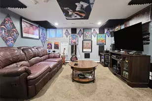 64 11th St, Ronkonkoma, NY 11779 - Photo 22