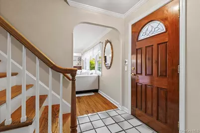 52 Windsor Terrace, Yonkers, NY 10701 - Photo 2