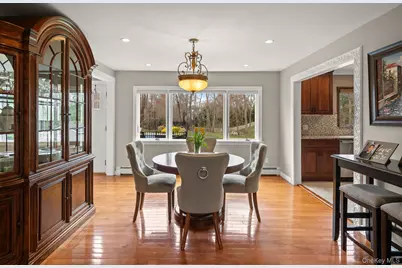 431 Woodbury Road, Cold Spring Harbor, NY 11724 - Photo 10