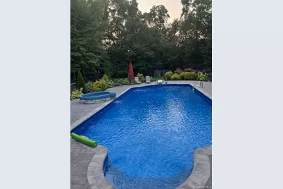 431 Woodbury Road, Cold Spring Harbor, NY 11724 - Photo 20