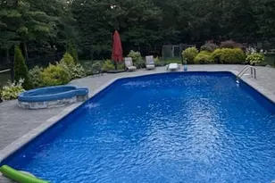 431 Woodbury Rd, Cold Spring Harbor, NY 11724 - Photo 20