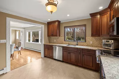 431 Woodbury Road, Cold Spring Harbor, NY 11724 - Photo 12