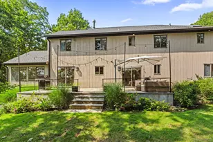 27 Stone Cabin Rd, New Rochelle, NY 10801 - Photo 18