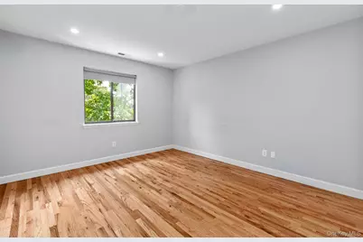27 Stone Cabin Road, New Rochelle, NY 10801 - Photo 14