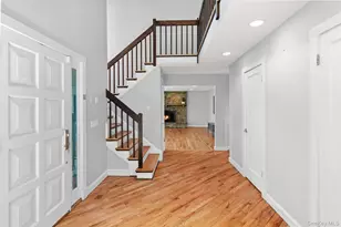 27 Stone Cabin Rd, New Rochelle, NY 10801 - Photo 4