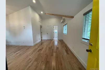 41 Chestnut Avenue, Setauket, NY 11733 - Photo 6