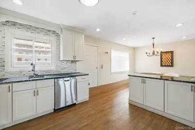 14 Dickinson Avenue, Nyack, NY 10960 - Photo 18