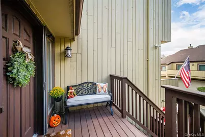 16 Arapaho Court, Suffern, NY 10901 - Photo 6