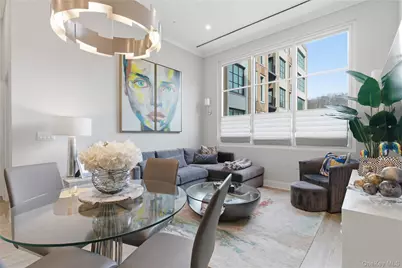 100 Garvies Point Road #1025, Glen Cove, NY 11542 - Photo 4