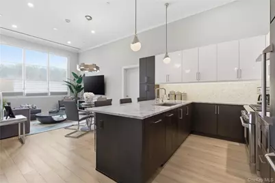 100 Garvies Point Road #1025, Glen Cove, NY 11542 - Photo 8