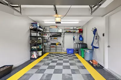 26 Village Green #26, Bardonia, NY 10954 - Photo 36