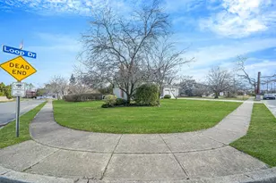 71 Loop Dr, Sayville, NY 11782 - Photo 44