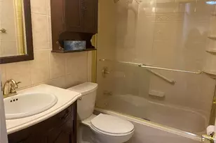 389 Clubhouse Ct, Coram, NY 11727 - Photo 14