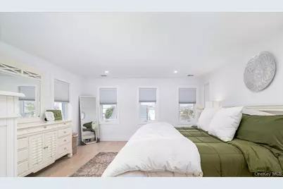 2441 Archer Street, Seaford, NY 11783 - Photo 28