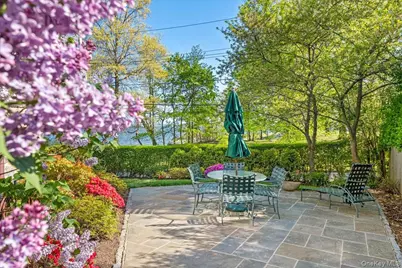 56 Park Avenue, Larchmont, NY 10538 - Photo 42