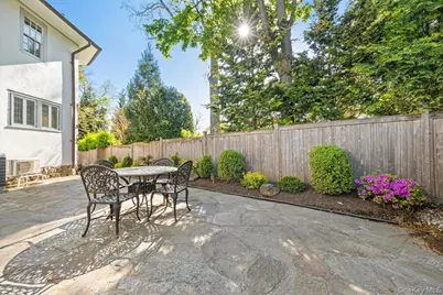 56 Park Avenue, Larchmont, NY 10538 - Photo 44