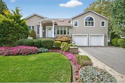 9 Saint Lawrence Place, Jericho, NY 11753 - Photo 1