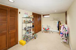 60 Roosevelt Ave, Glen Head, NY 11545 - Photo 20