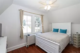 60 Roosevelt Ave, Glen Head, NY 11545 - Photo 16