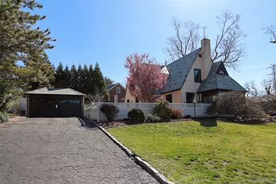 60 Roosevelt Avenue, Glen Head, NY 11545 - Photo 2